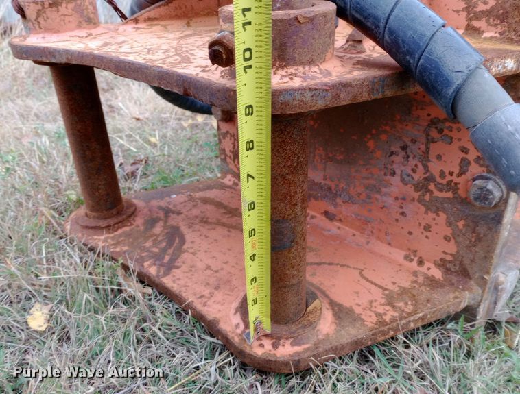 image for item DW0853 NPK OH-4 breaker