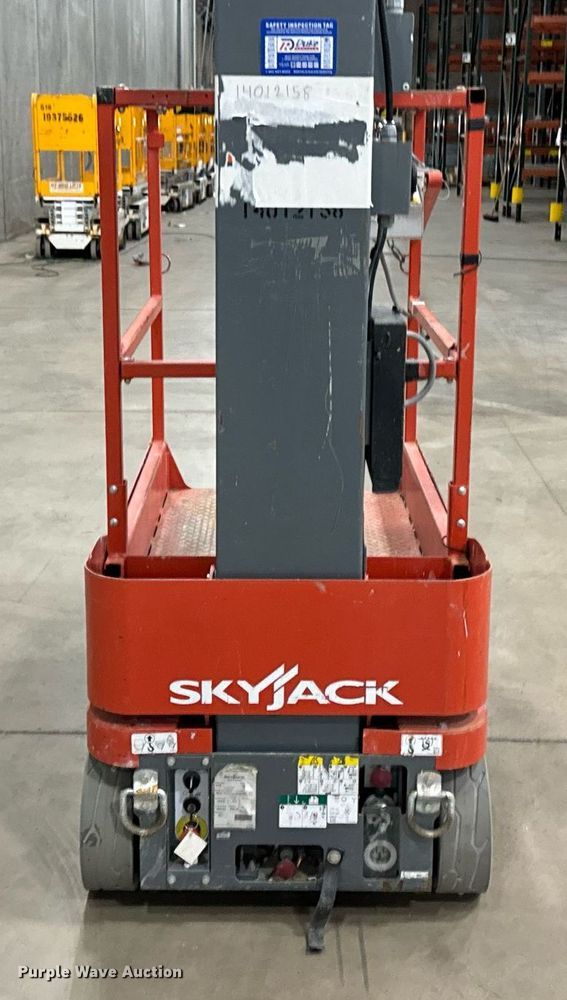 image for item DW2377 2017 Skyjack SJ16 vertical lift