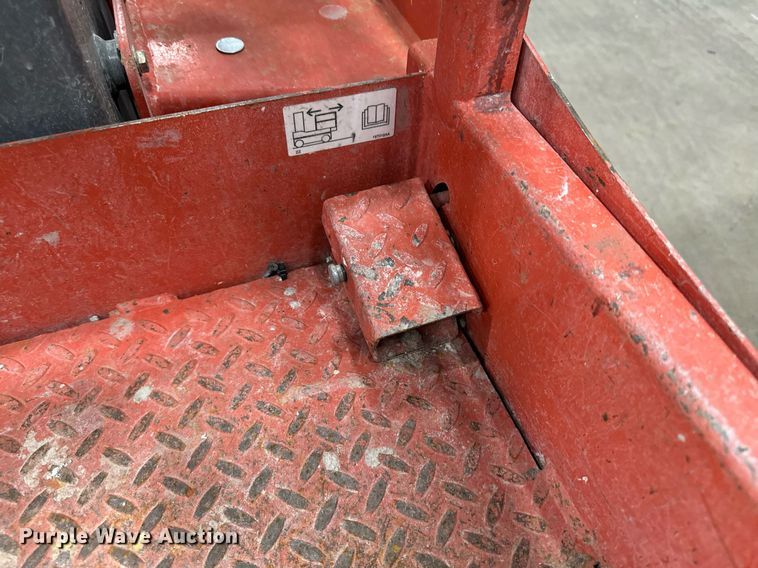 image for item DW2377 2017 Skyjack SJ16 vertical lift