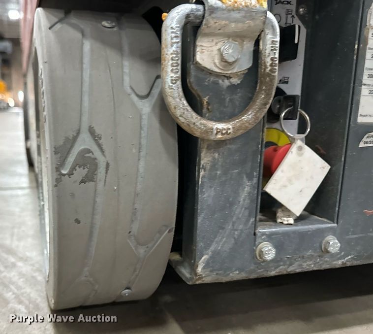 image for item DW2377 2017 Skyjack SJ16 vertical lift