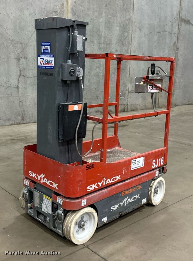 image for item DW2378 2017 Skyjack Sj16 vertical lift