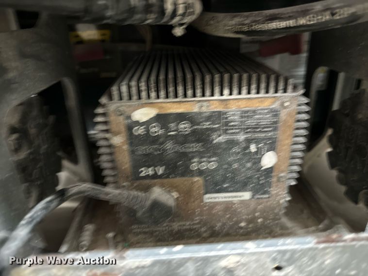 image for item DW2378 2017 Skyjack Sj16 vertical lift