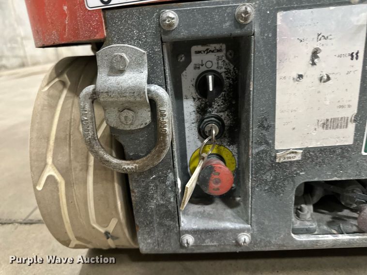 image for item DW2378 2017 Skyjack Sj16 vertical lift