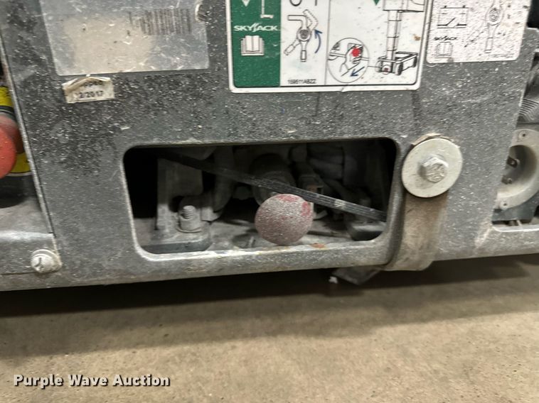 image for item DW2378 2017 Skyjack Sj16 vertical lift