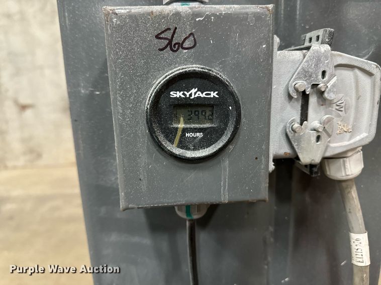 image for item DW2378 2017 Skyjack Sj16 vertical lift