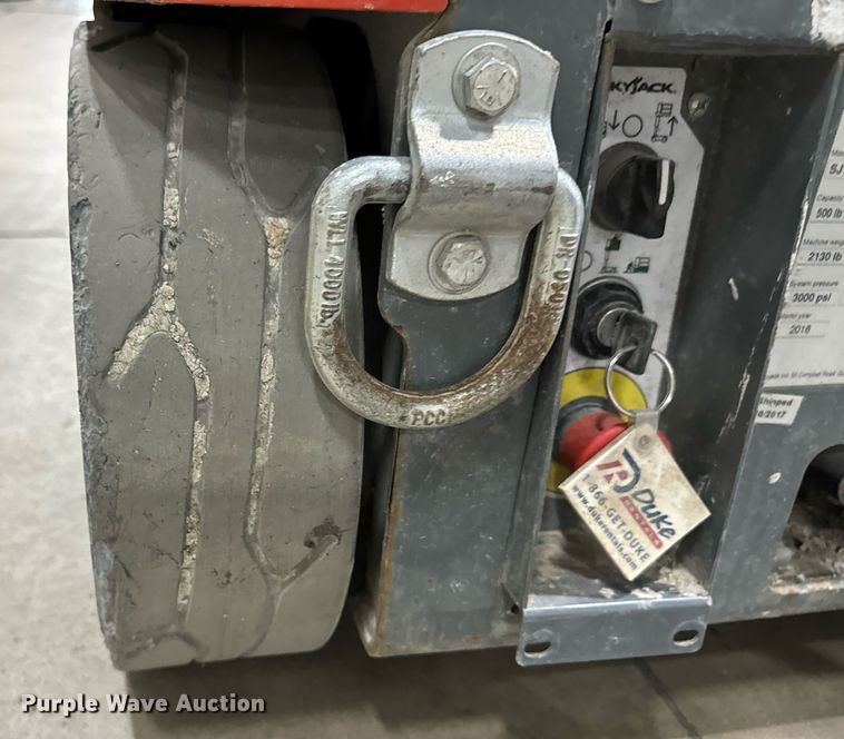 image for item DW2379 2018 Skyjack SJ16 vertical lift