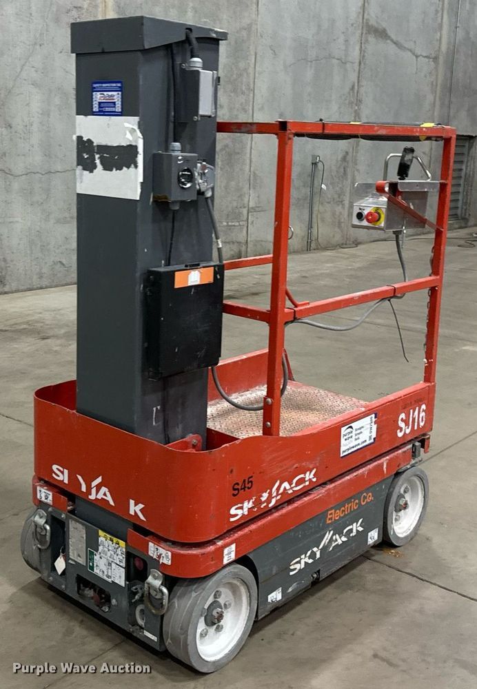image for item DW2380 Skyjack SJ16 vertical lift