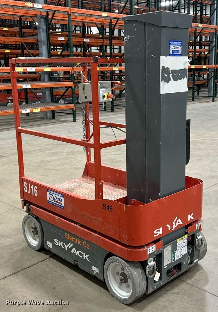 image for item DW2380 Skyjack SJ16 vertical lift