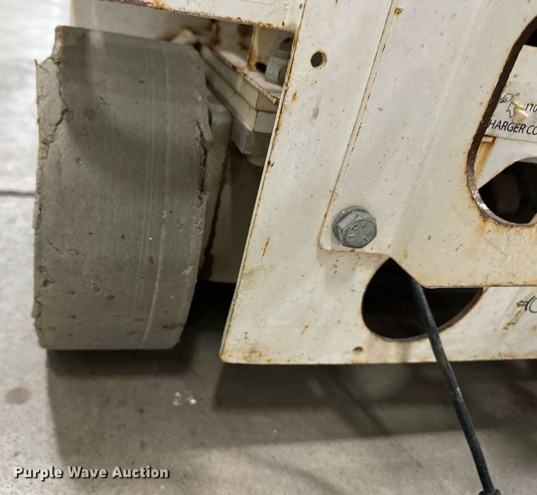 image for item DW2381 2015 HY-BRID HB-1430 scissor lift