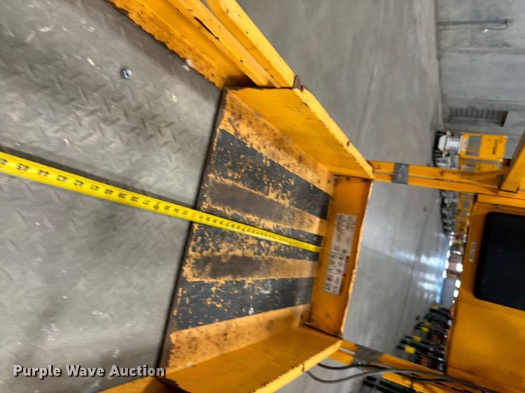 image for item DW2382 2015 HY-BRID HB-1430 scissor lift