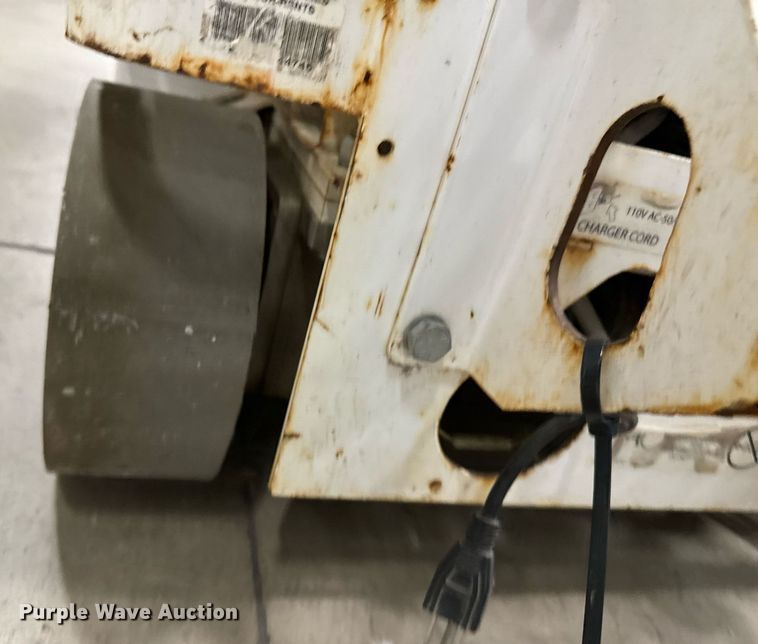 image for item DW2382 2015 HY-BRID HB-1430 scissor lift