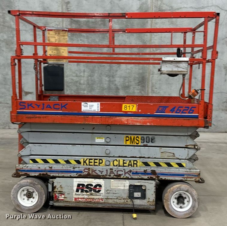 image for item DW2383 1999 Skyjack SJII- 4626 scissor lift