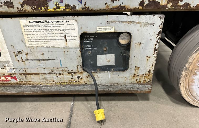 image for item DW2383 1999 Skyjack SJII- 4626 scissor lift