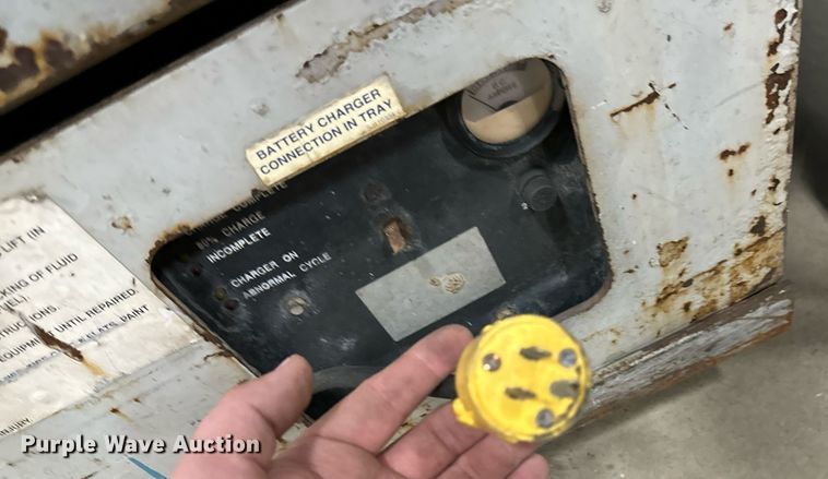 image for item DW2383 1999 Skyjack SJII- 4626 scissor lift