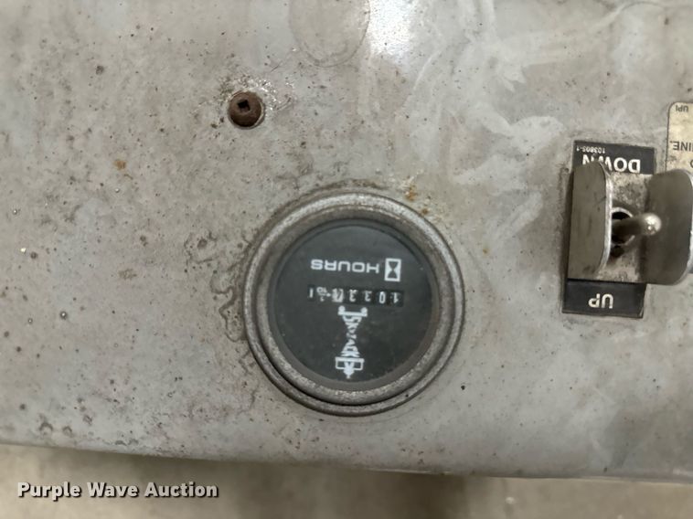 image for item DW2383 1999 Skyjack SJII- 4626 scissor lift