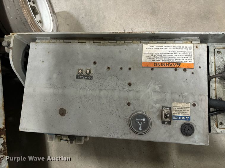 image for item DW2383 1999 Skyjack SJII- 4626 scissor lift