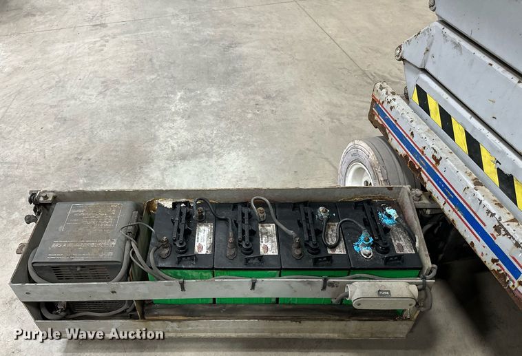 image for item DW2383 1999 Skyjack SJII- 4626 scissor lift