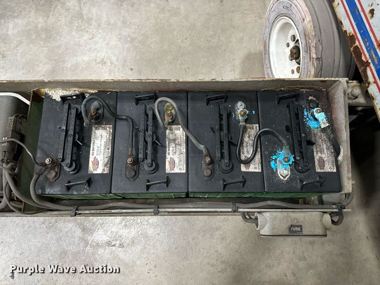 image for item DW2383 1999 Skyjack SJII- 4626 scissor lift