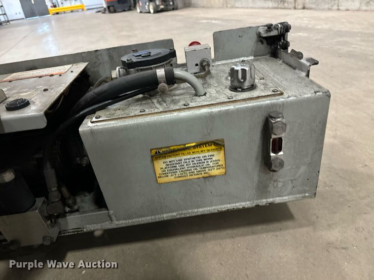 image for item DW2383 1999 Skyjack SJII- 4626 scissor lift