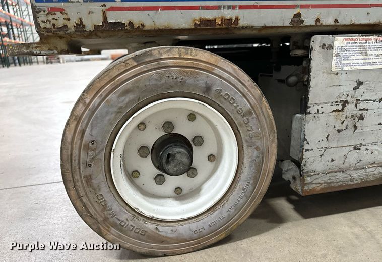 image for item DW2383 1999 Skyjack SJII- 4626 scissor lift