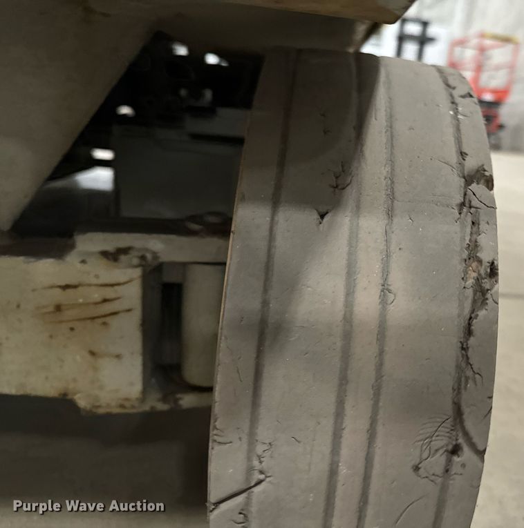 image for item DW2383 1999 Skyjack SJII- 4626 scissor lift