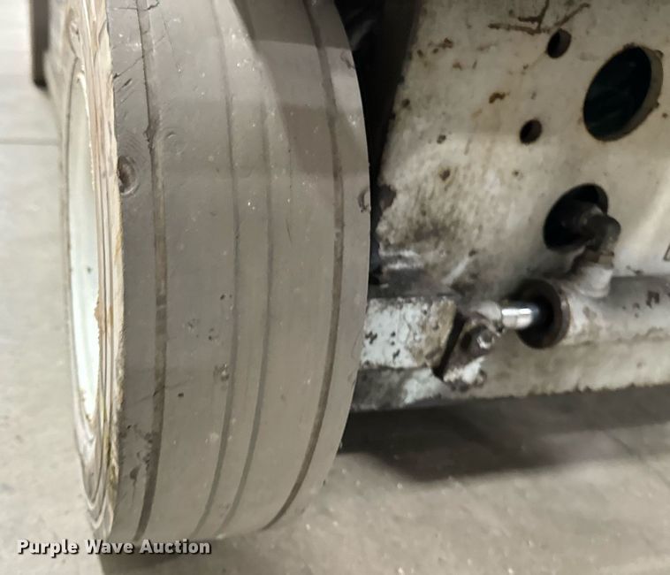 image for item DW2383 1999 Skyjack SJII- 4626 scissor lift