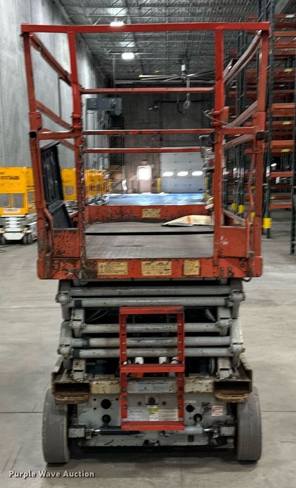 image for item DW2384 1999 Skyjack SJ II-4626 scissor lift