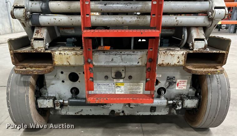 image for item DW2384 1999 Skyjack SJ II-4626 scissor lift