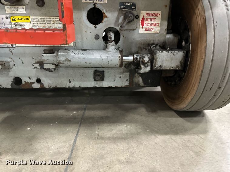 image for item DW2384 1999 Skyjack SJ II-4626 scissor lift