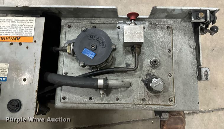 image for item DW2384 1999 Skyjack SJ II-4626 scissor lift