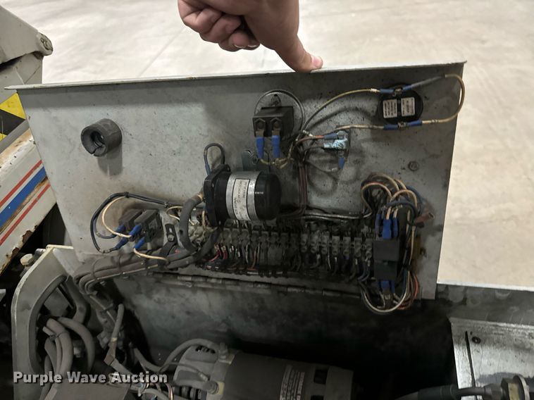 image for item DW2384 1999 Skyjack SJ II-4626 scissor lift