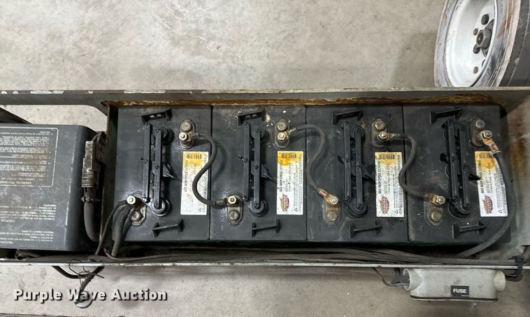 image for item DW2384 1999 Skyjack SJ II-4626 scissor lift