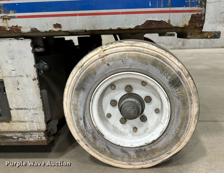 image for item DW2384 1999 Skyjack SJ II-4626 scissor lift