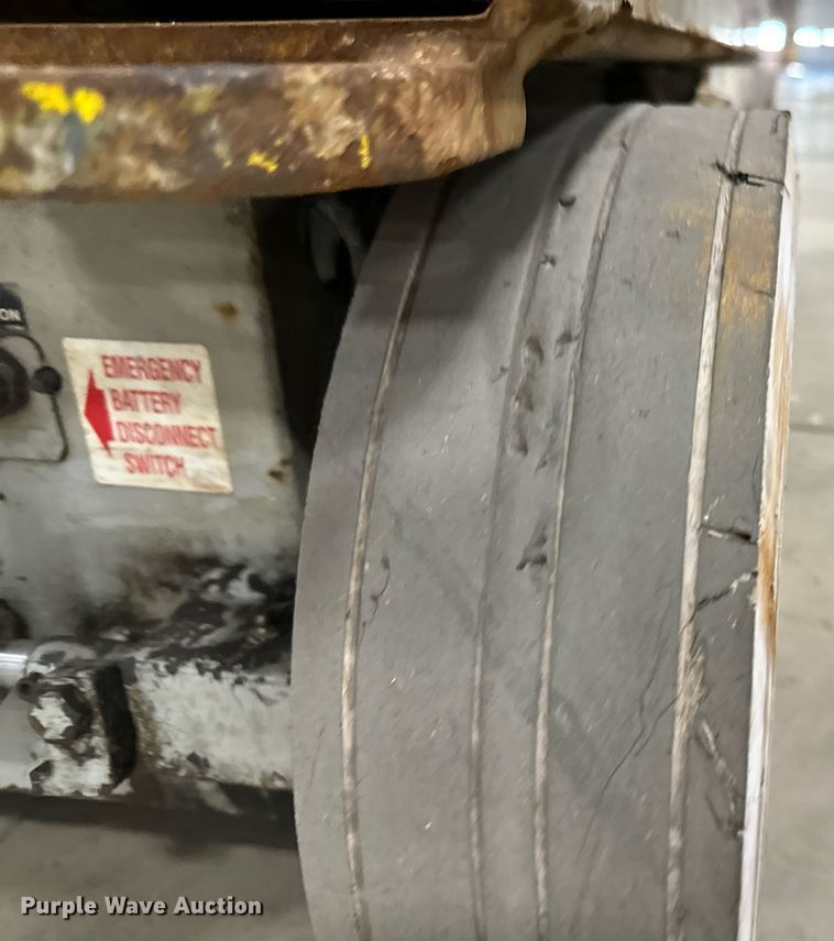 image for item DW2384 1999 Skyjack SJ II-4626 scissor lift