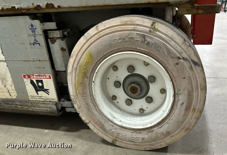 image for item DW2384 1999 Skyjack SJ II-4626 scissor lift