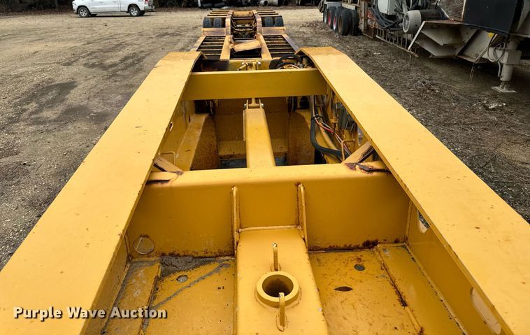 image for item DW2385 2011 Trail king TK110HDG-57 lowboy equipment trailer