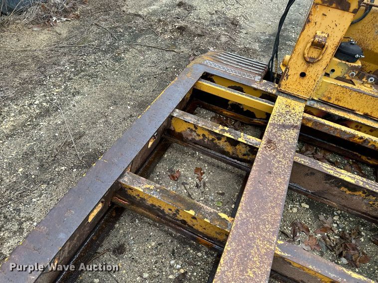 image for item DW2385 2011 Trail king TK110HDG-57 lowboy equipment trailer