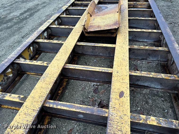 image for item DW2385 2011 Trail king TK110HDG-57 lowboy equipment trailer