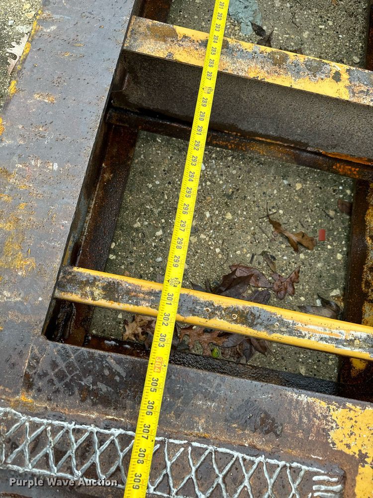 image for item DW2385 2011 Trail king TK110HDG-57 lowboy equipment trailer