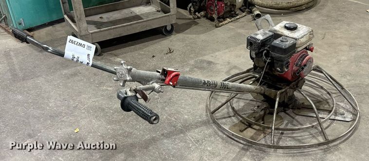 image for item DW2392 M-B-W concrete trowel