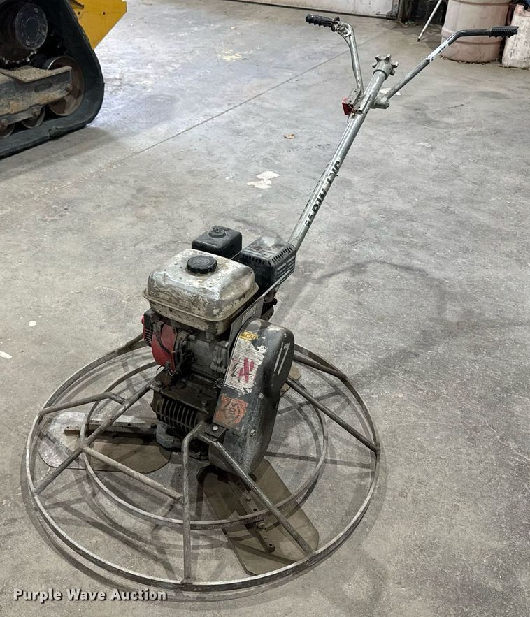 image for item DW2392 M-B-W concrete trowel