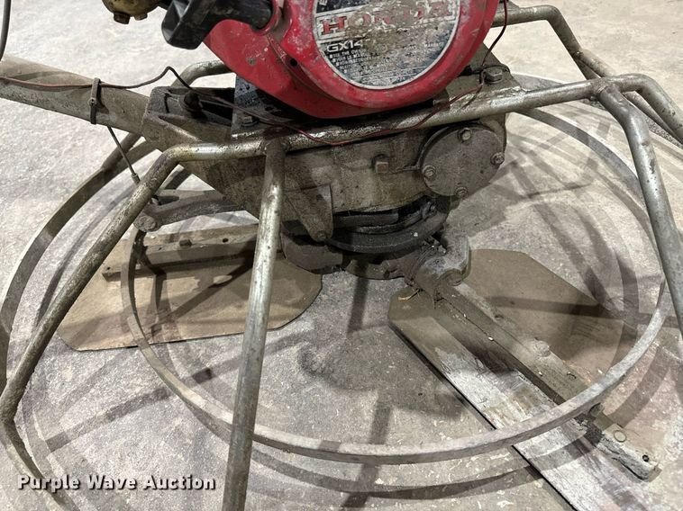 image for item DW2392 M-B-W concrete trowel