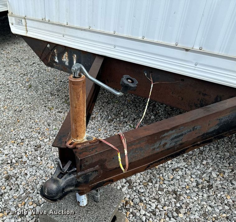 image for item DW2395 1996 TSI office trailer