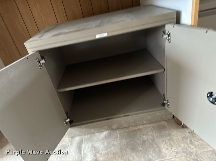 image for item DW2395 1996 TSI office trailer