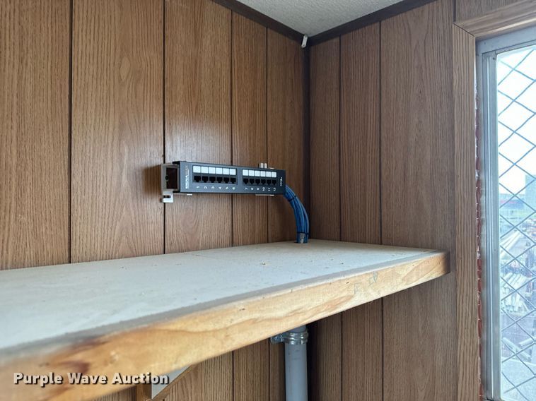 image for item DW2395 1996 TSI office trailer