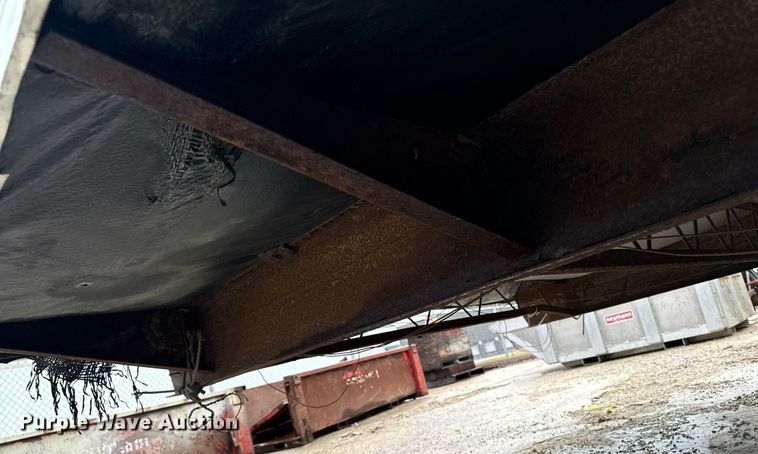 image for item DW2395 1996 TSI office trailer