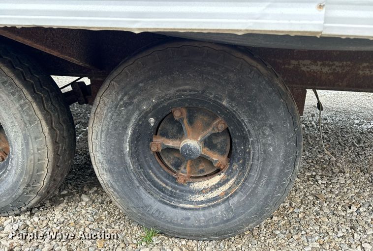 image for item DW2395 1996 TSI office trailer