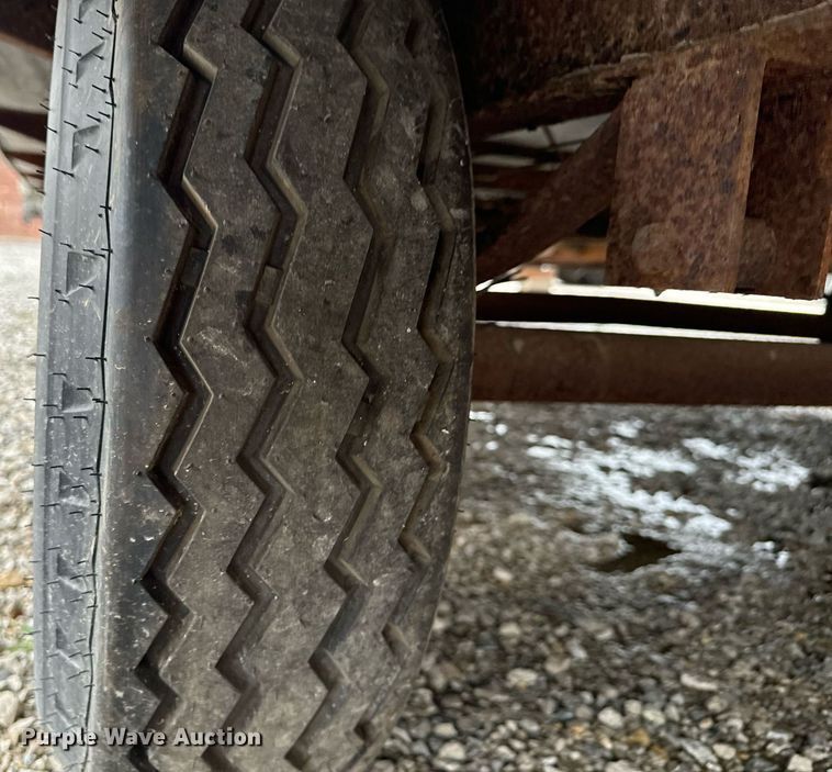 image for item DW2395 1996 TSI office trailer