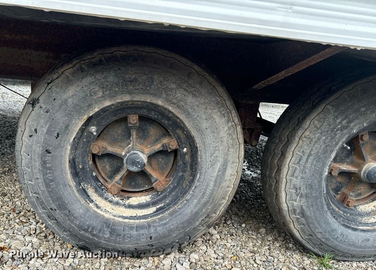 image for item DW2395 1996 TSI office trailer