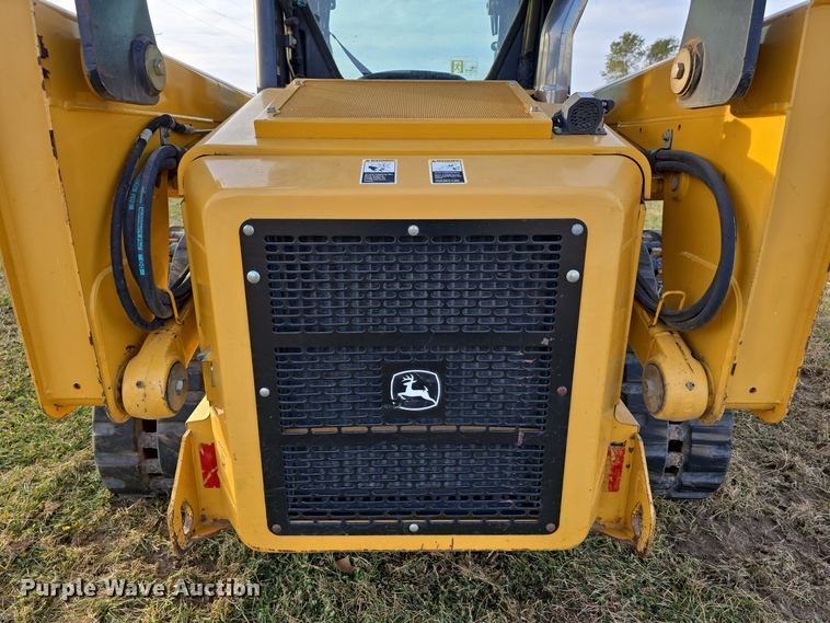 image for item DW3890 2006 John Deere CT322 tracked skid steer loader